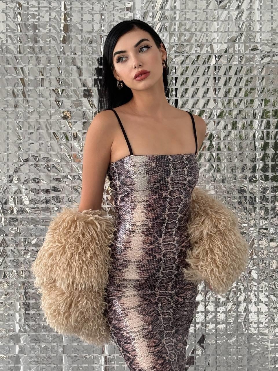 Kisha Kleid mit Seilträgern 