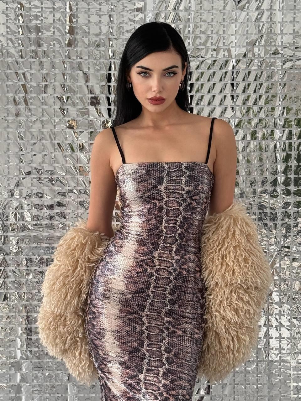 Kisha Kleid mit Seilträgern 