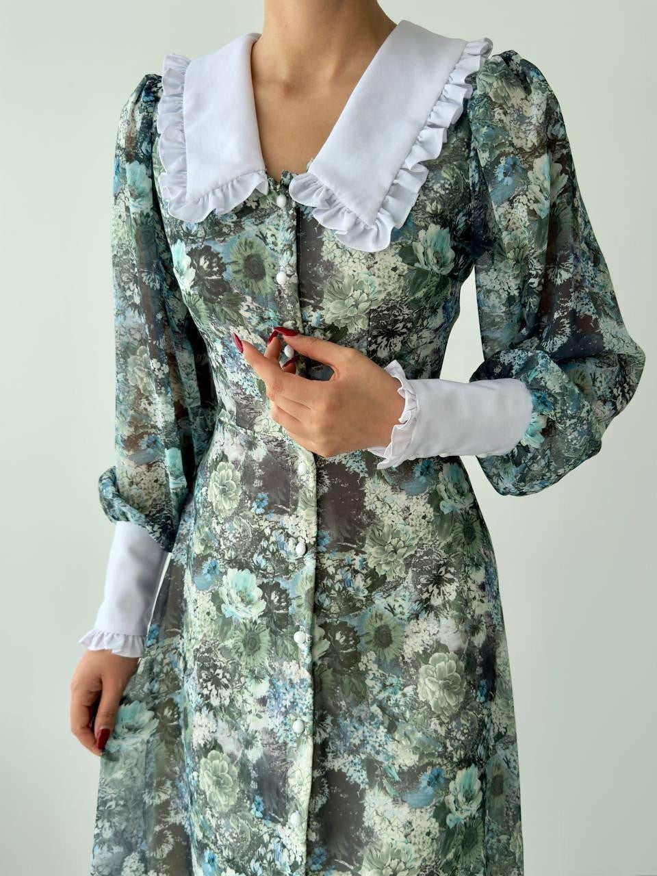 Lubom Kleid mit Peter-Pan-Kragen 