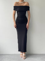 Bleistiftkleid mit Milan-Madonna-Kragen 