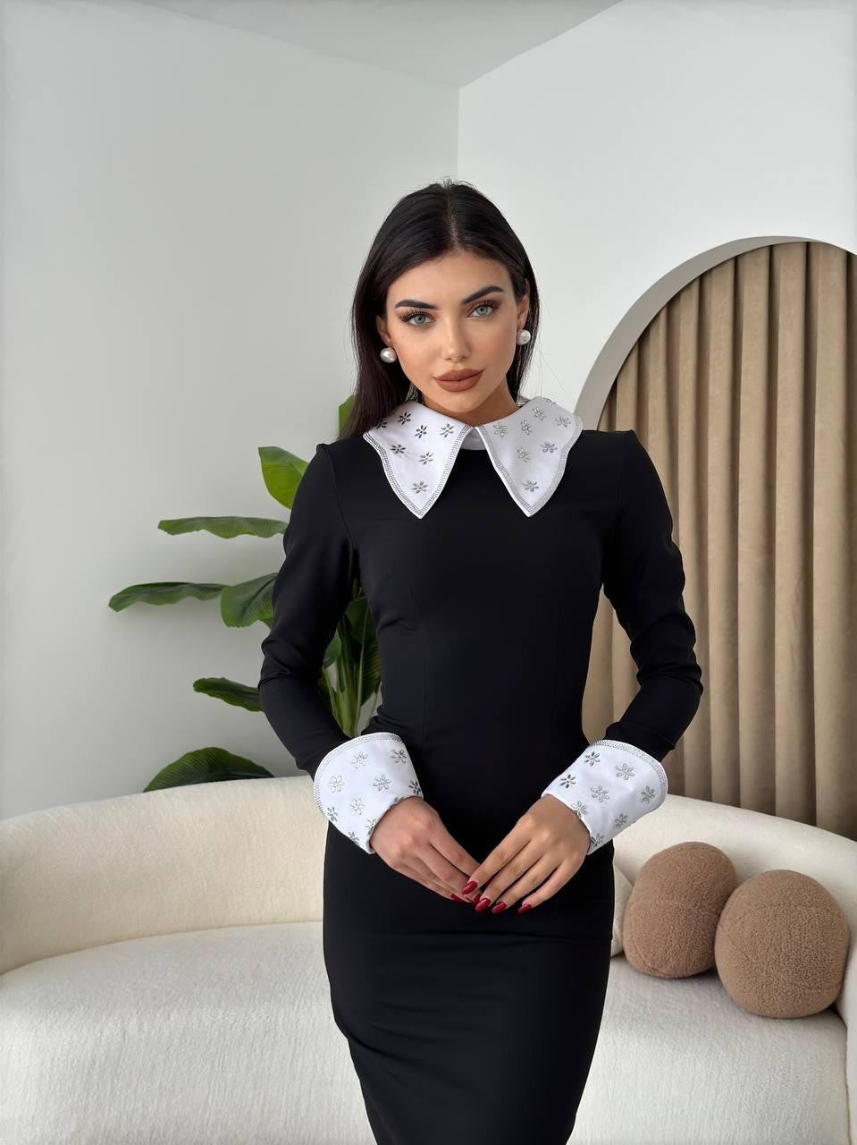 Noslen Baby-Kragenkleid 