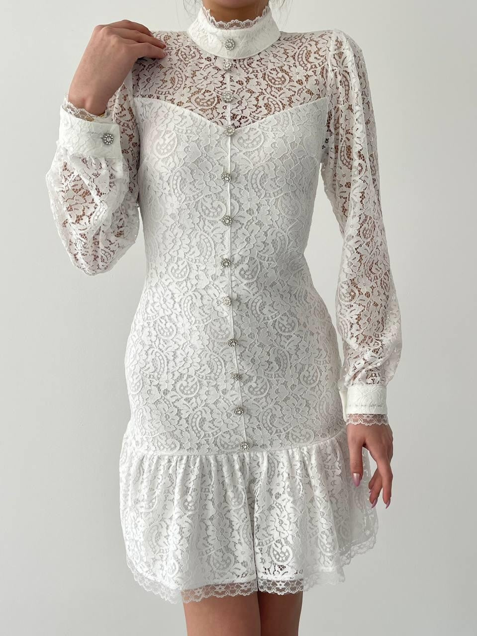 Petrus Kleid mit Knopfdetail