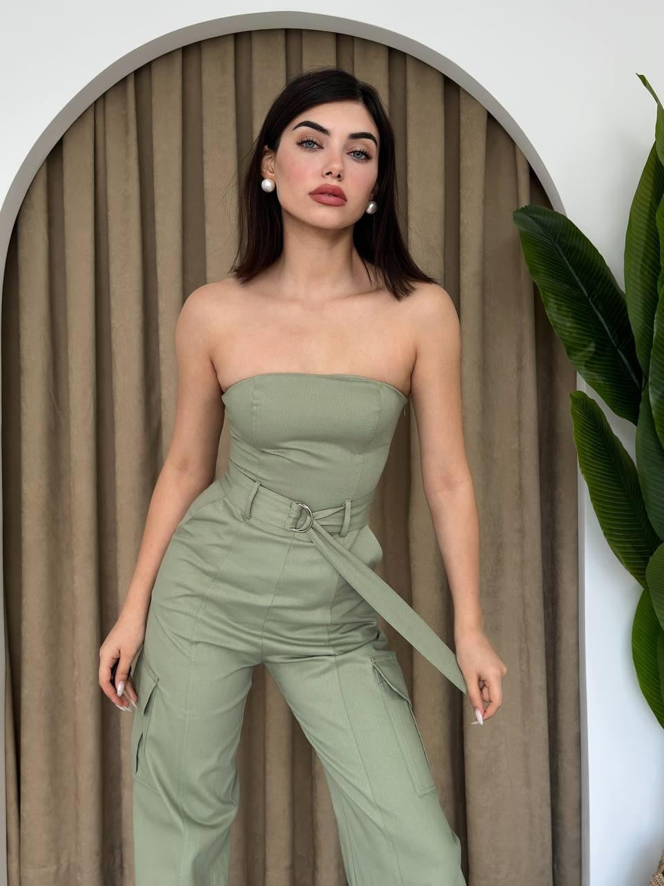 Rue – Jumpsuit mit Gürtel 