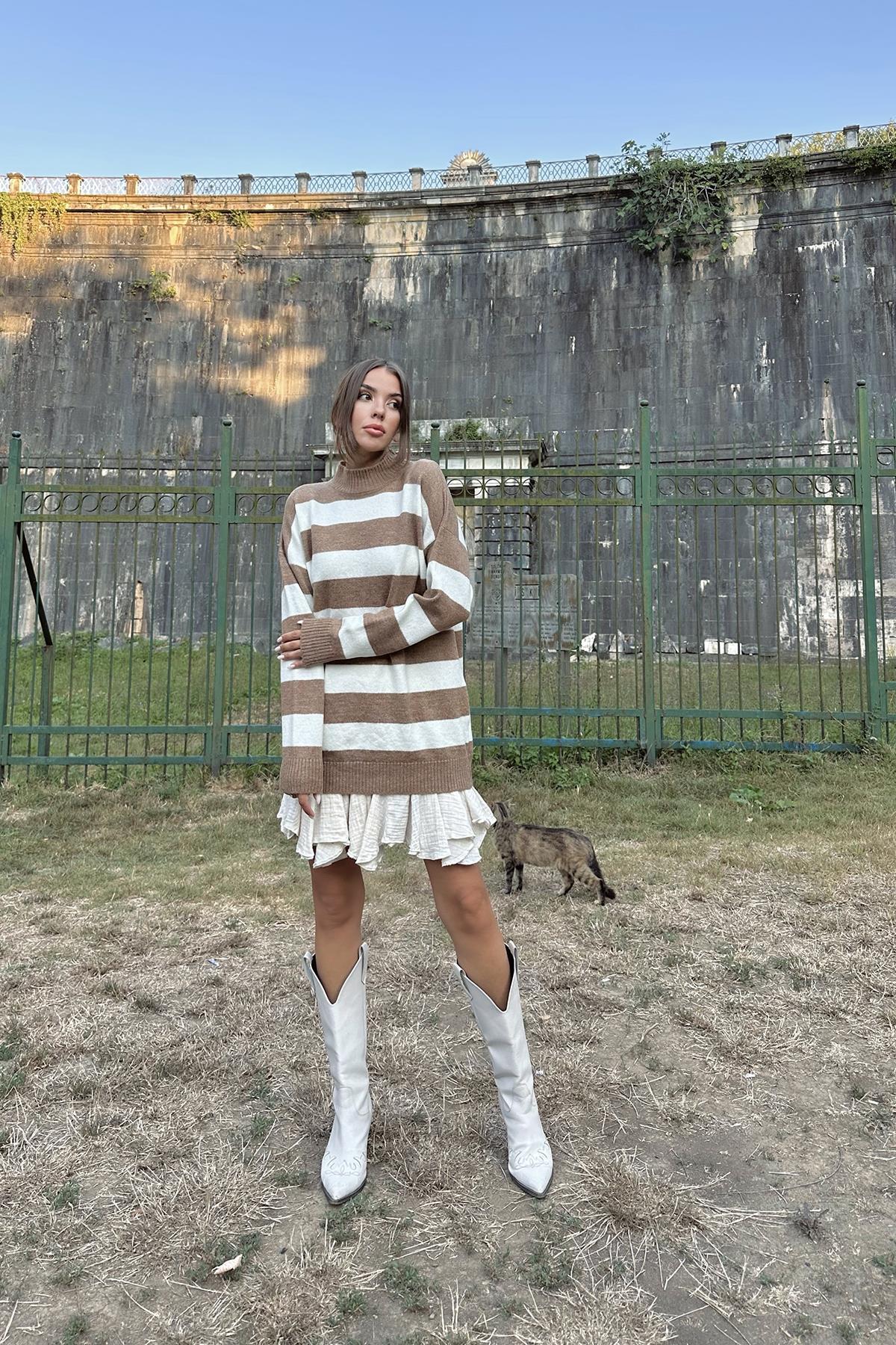 Toptan Camel Çizgili Triko Kazak