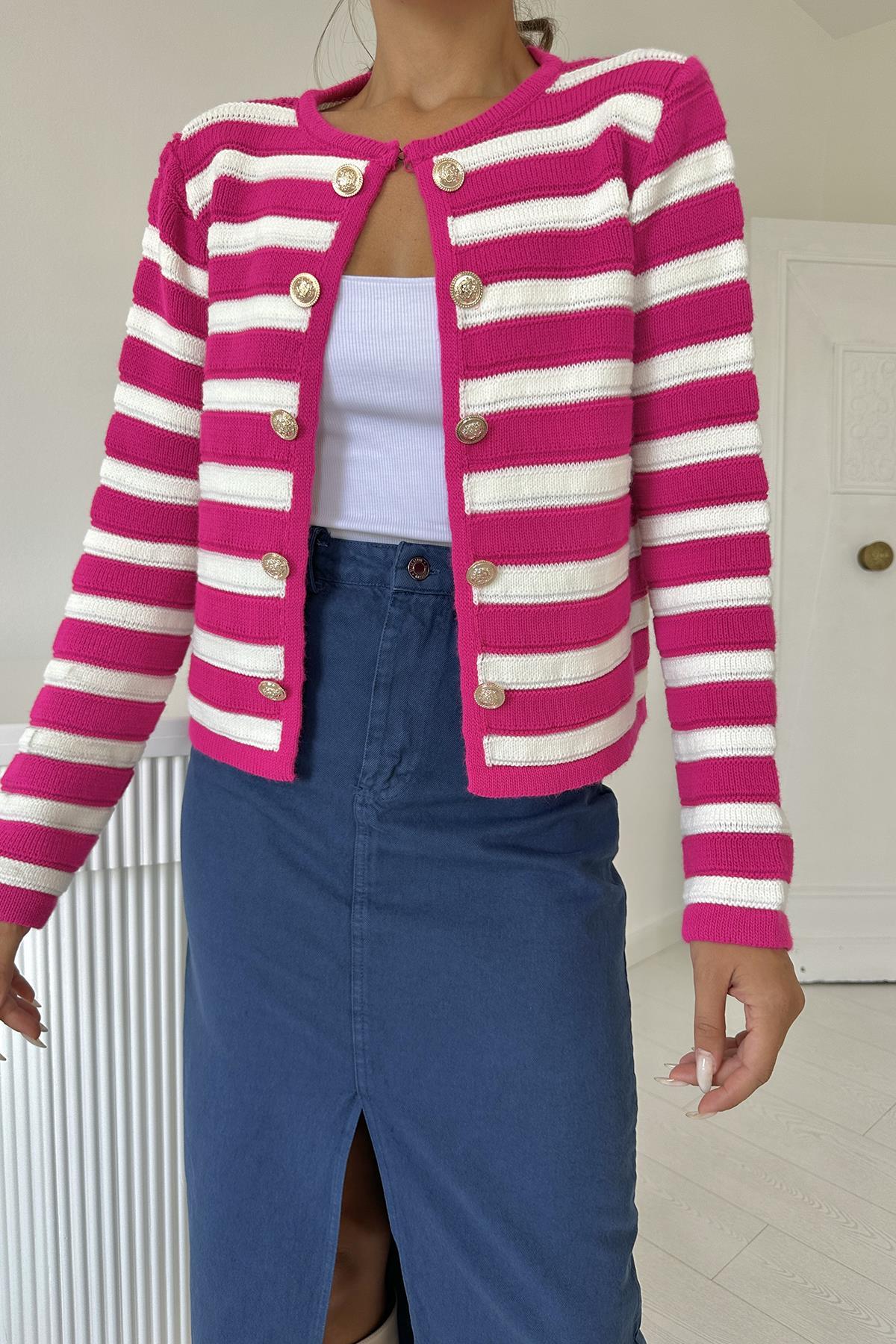 Toptan Fuşya Çizgili Ve Düğmeli Triko Kazak