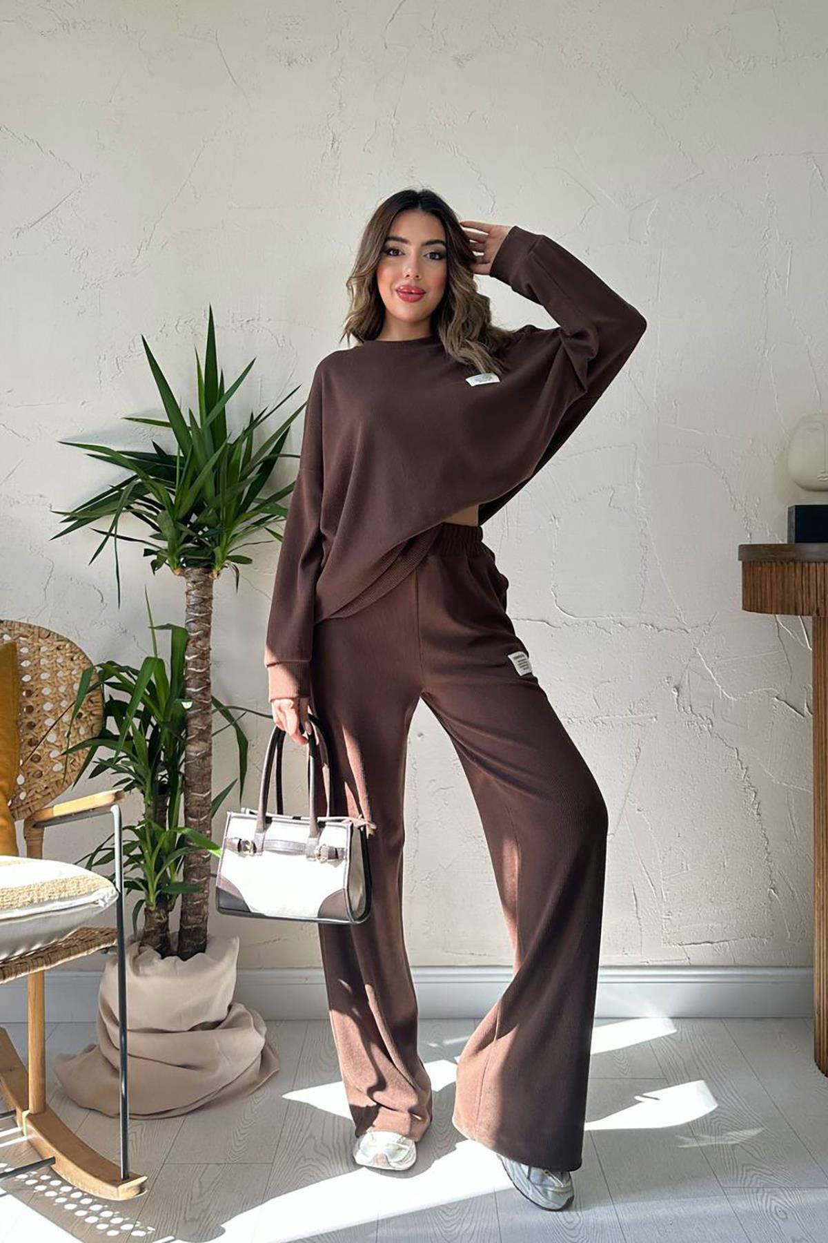 Toptan Kahverengi Klasik Fitilli Kazak Ve Pantolon Takım