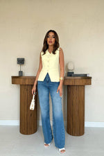 Toptan Sarı Belden Oturtma Detaylı Düğmeli Yelek