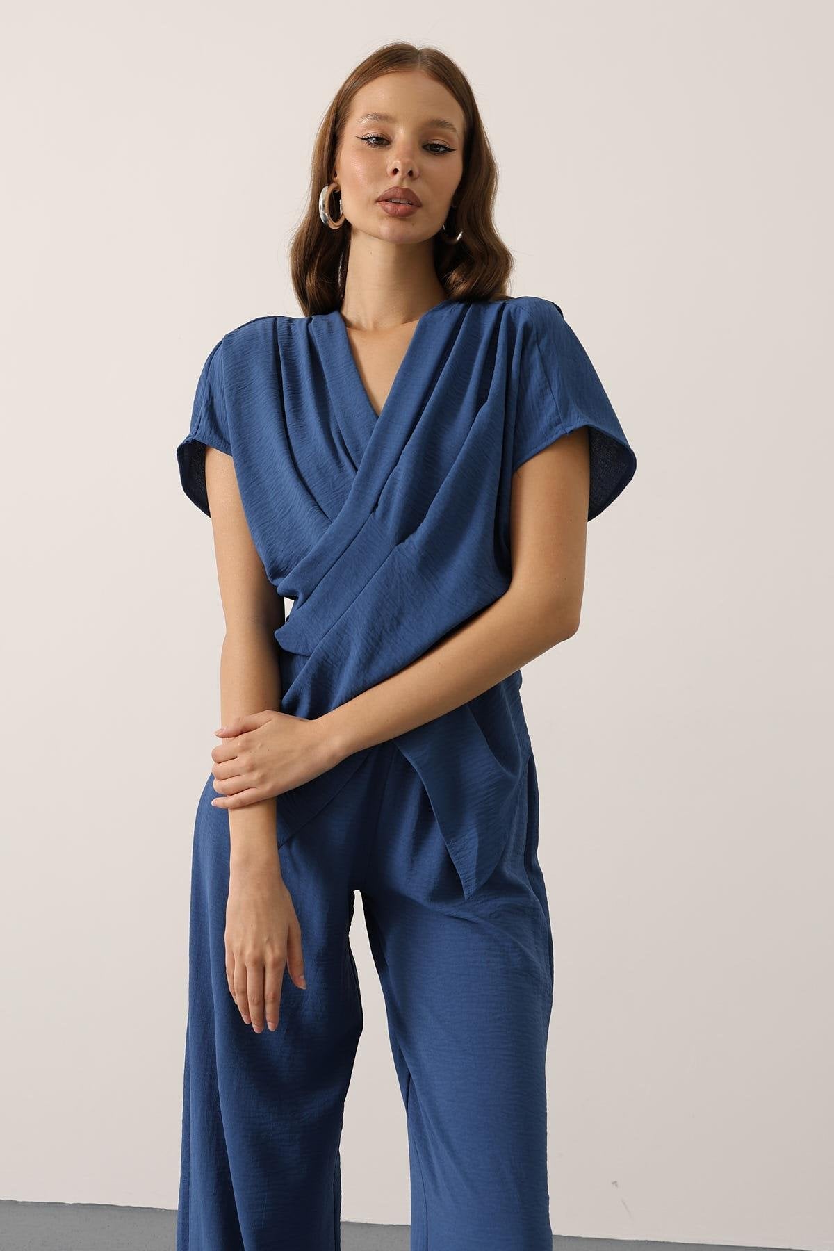 Asimetrik Kesim Takım - İndigo