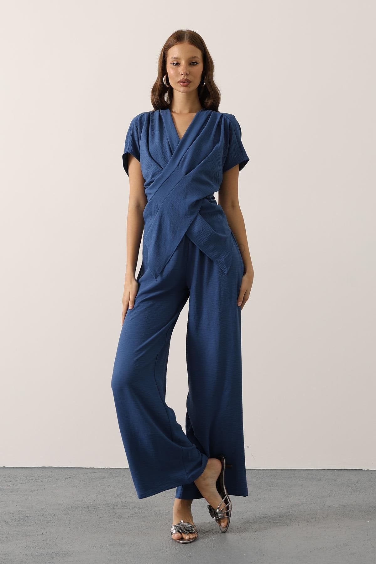 Asimetrik Kesim Takım - İndigo